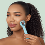 microneedle-face-roller-9in1-turquoise-model.png